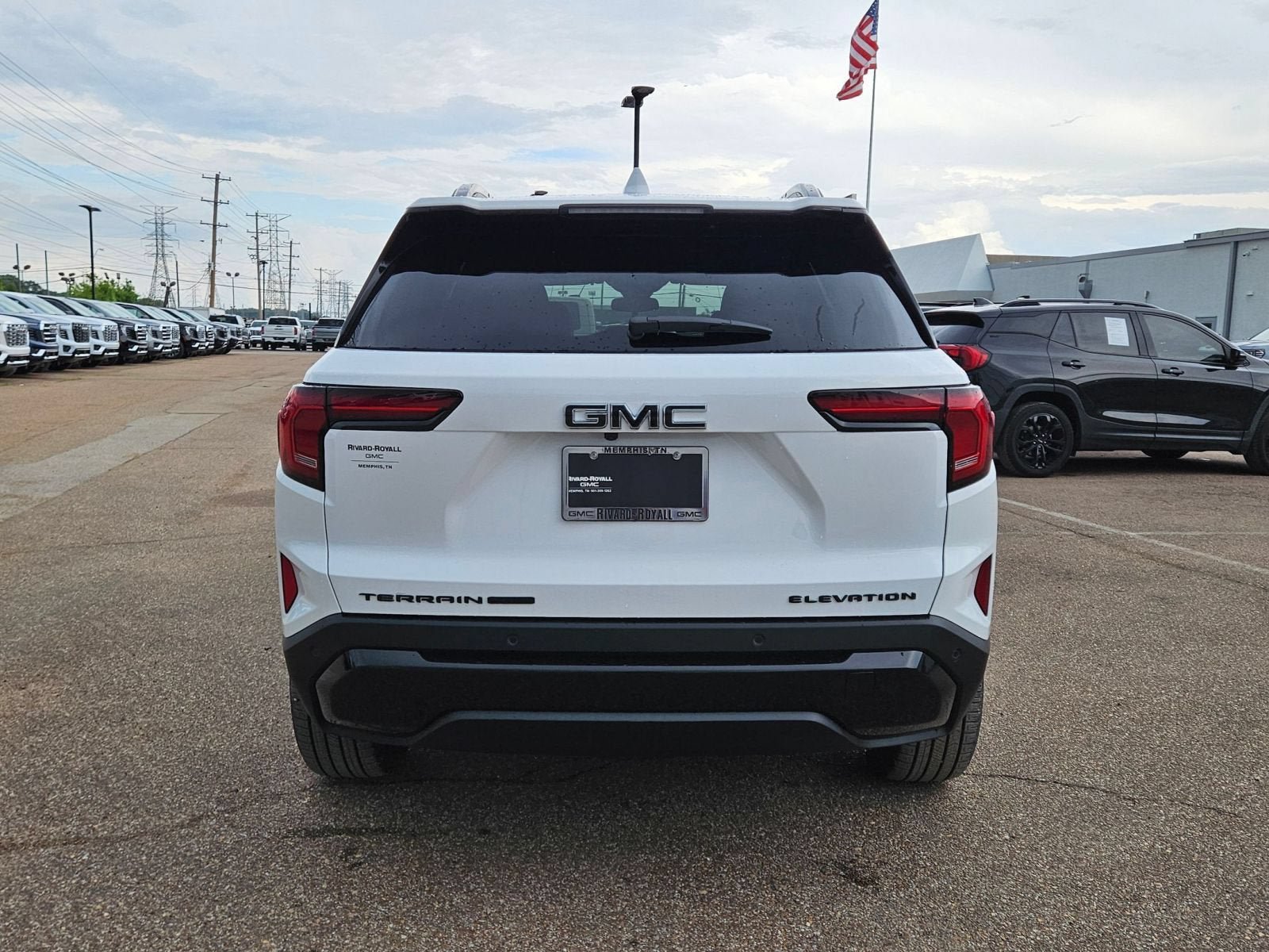 New 2026 GMC Terrain Elevation w/ Elevation Premium Package AWD/4WD image 5