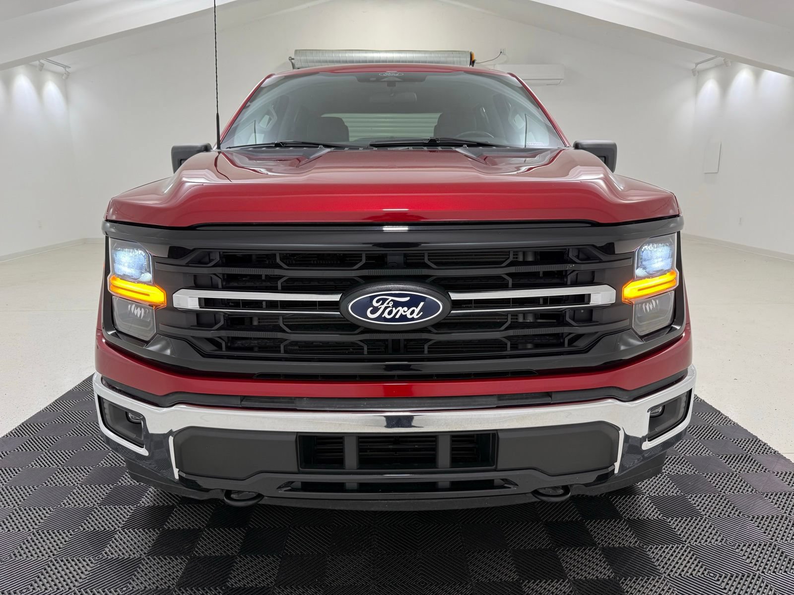 Used 2025 Ford F150 XLT w/ Equipment Group 301A Standard AWD/4WD image 2