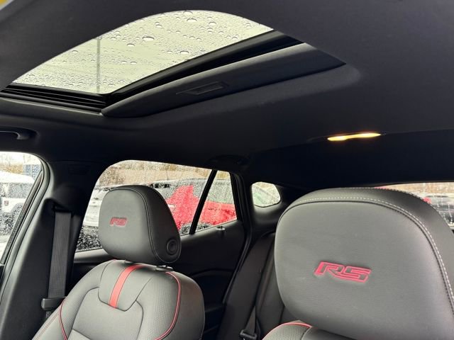 Used 2024 Chevrolet Trax RS w/ Sunroof Package image 45