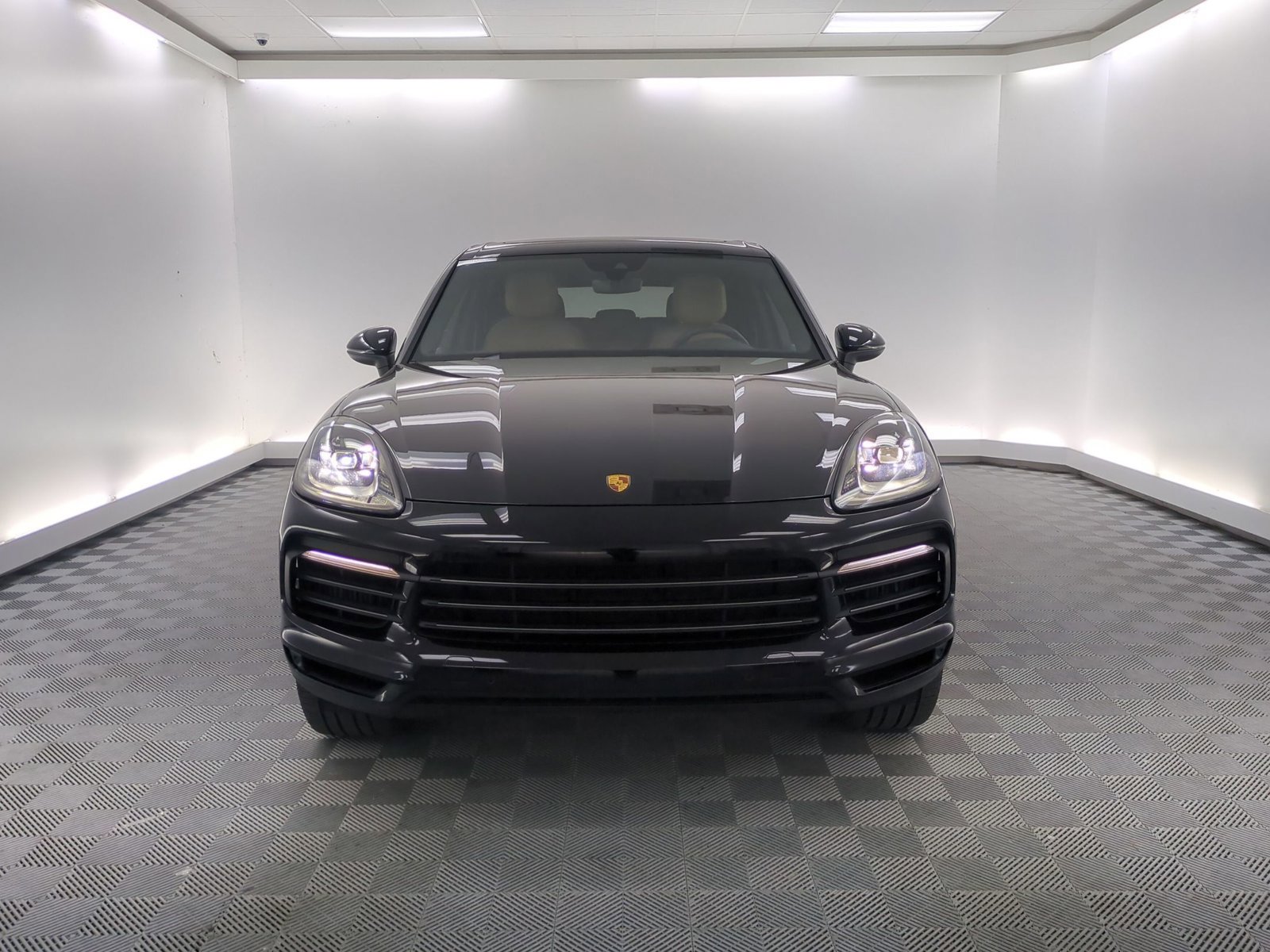 Certified 2023 Porsche Cayenne E-Hybrid image 6