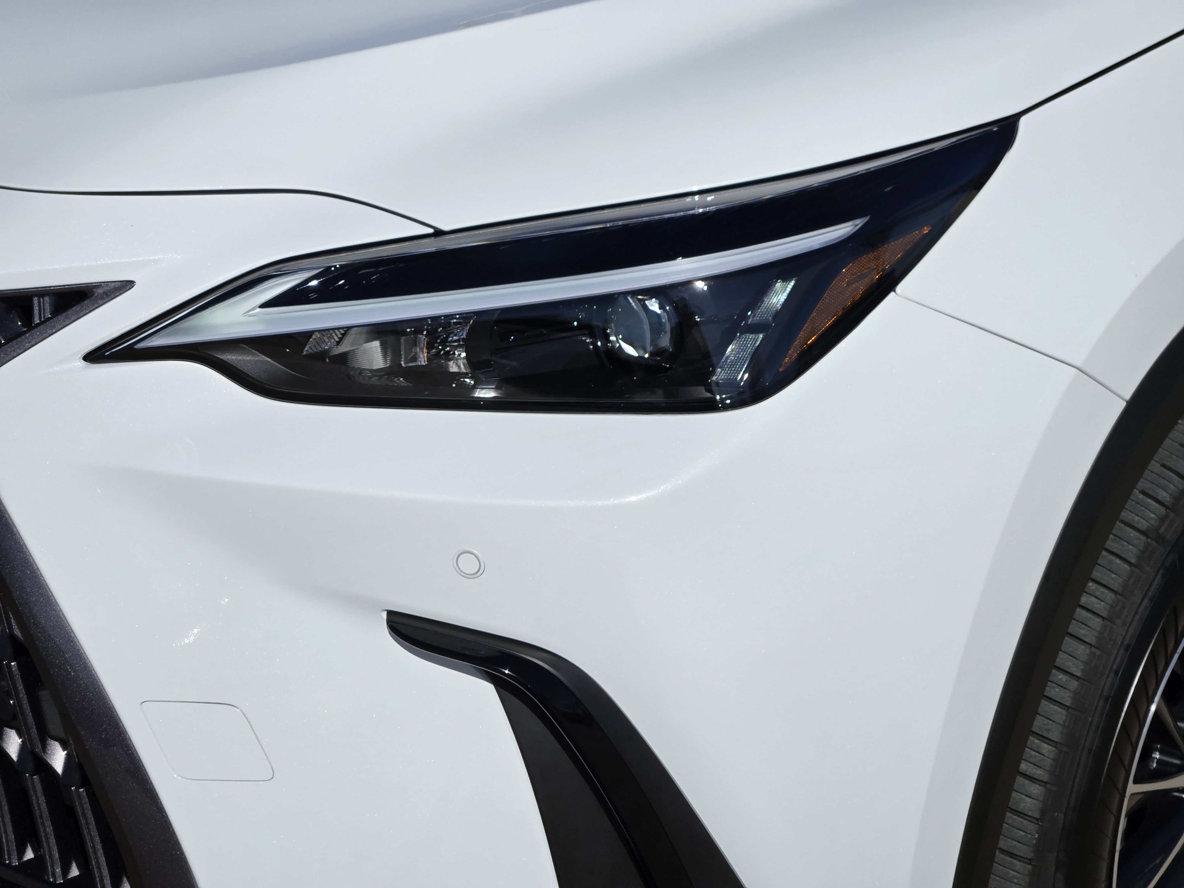 New 2026 Lexus NX 350h AWD w/ Premium Package image 5