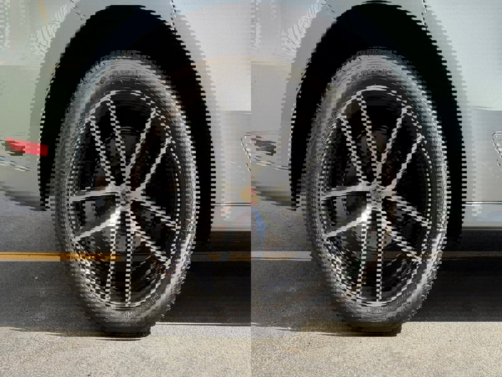 Used 2025 Porsche Macan image 14