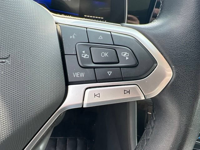 Used 2025 Volkswagen Jetta SE FWD image 13