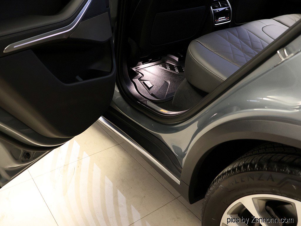 Certified 2025 BMW X5 xDrive40i w/ Premium Package image 31