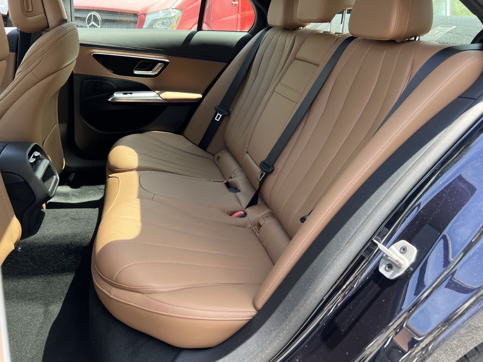New 2026 Mercedes-Benz E 350 4MATIC Sedan image 30
