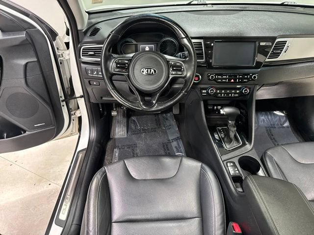 Used 2019 Kia Niro Touring FWD image 17