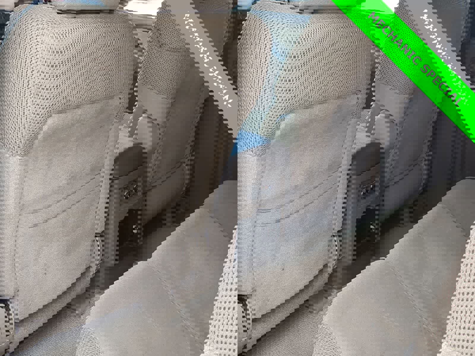 Used 2007 Nissan Pathfinder SE w/ SE Premium Pkg image 25