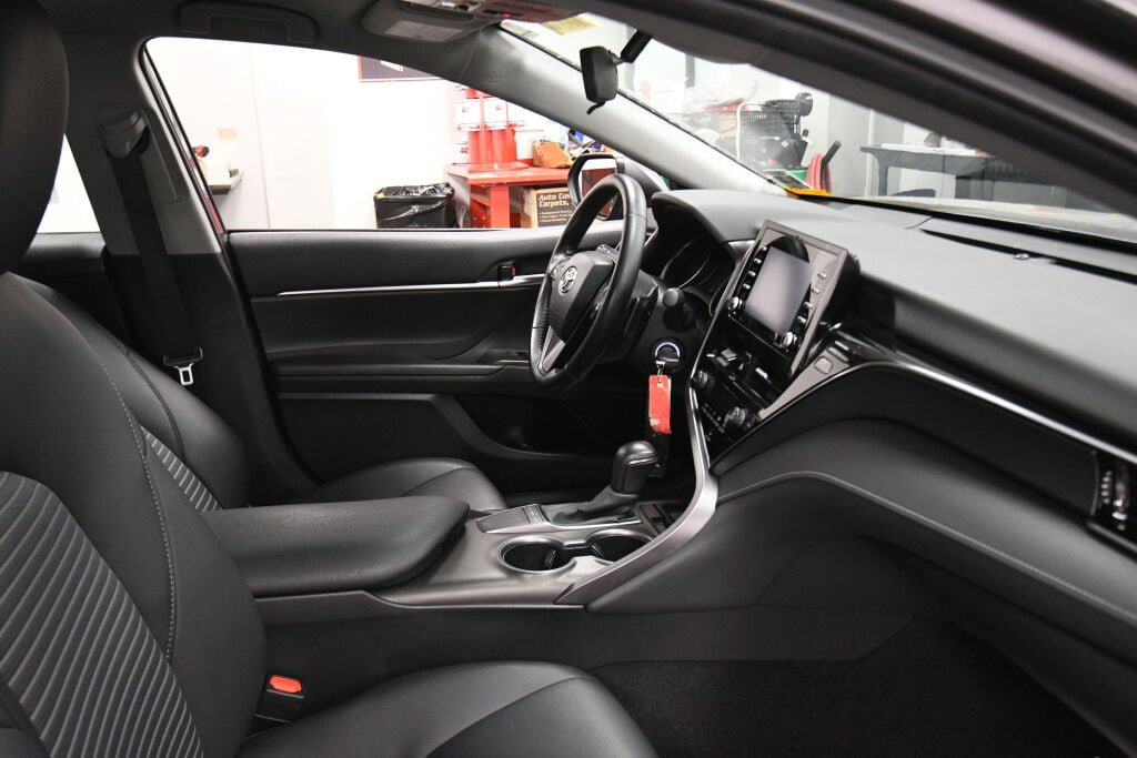 Used 2023 Toyota Camry SE FWD image 27