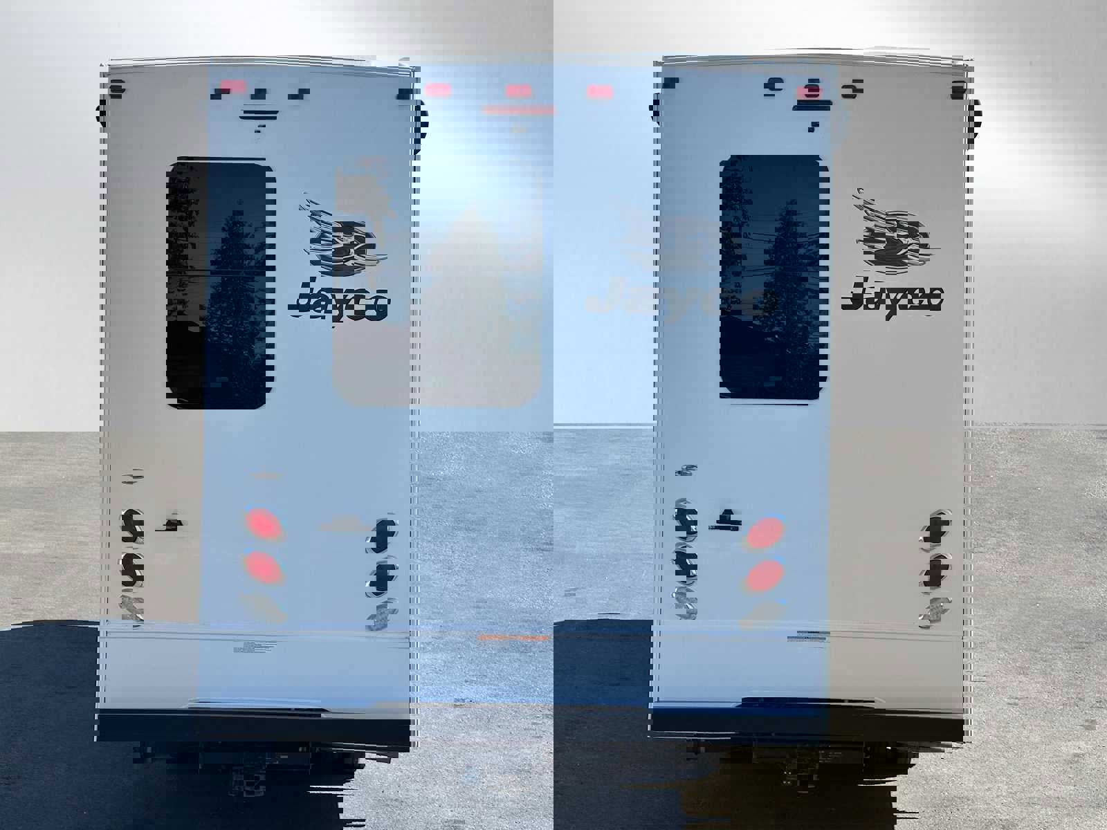 Used 2021 Mercedes-Benz Sprinter 3500 image 4