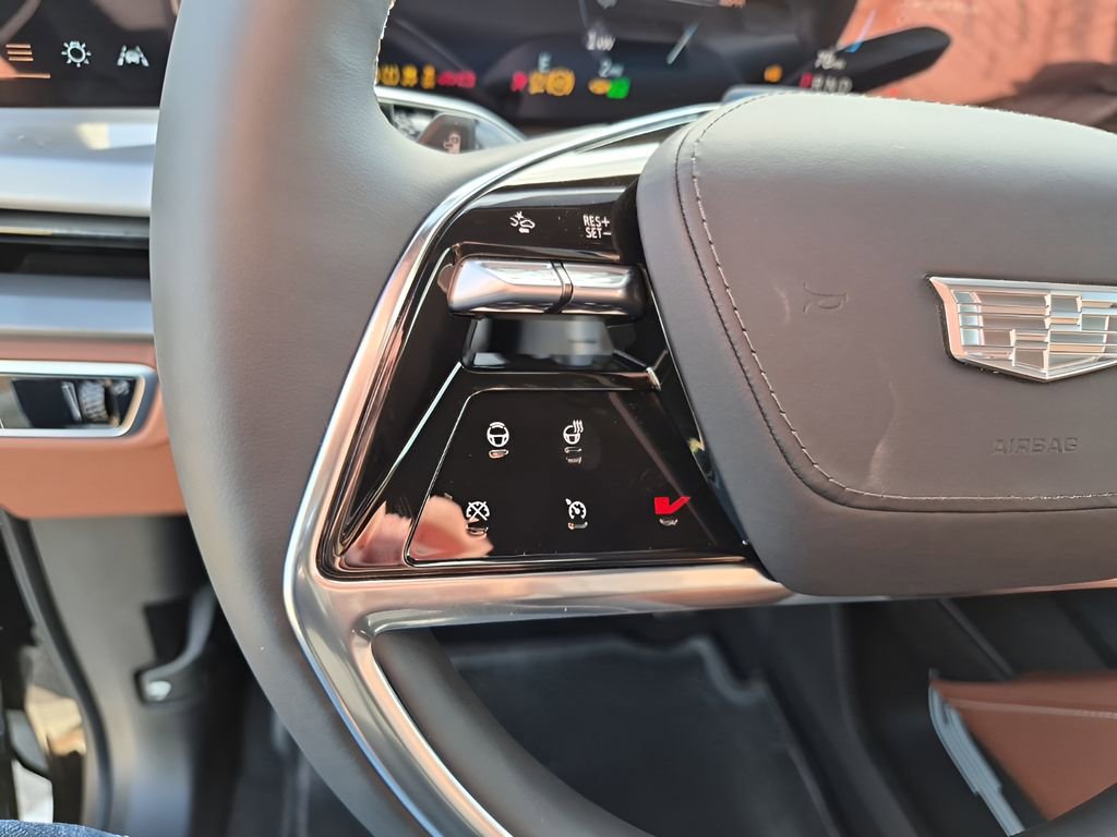 New 2026 Cadillac Vistiq Platinum w/ LPO, Floor Liner Package image 34