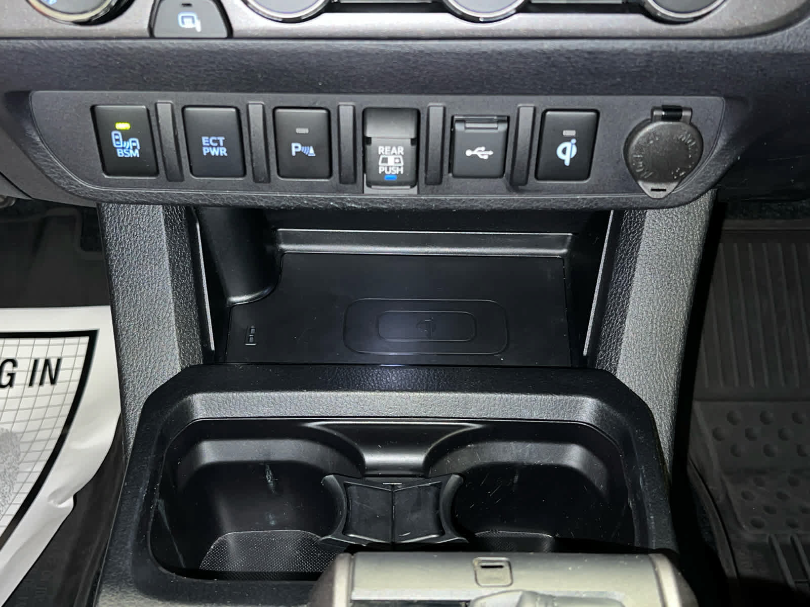 Used 2023 Toyota Tacoma TRD Off-Road w/ TRD Premium Off Road Package AWD/4WD image 29