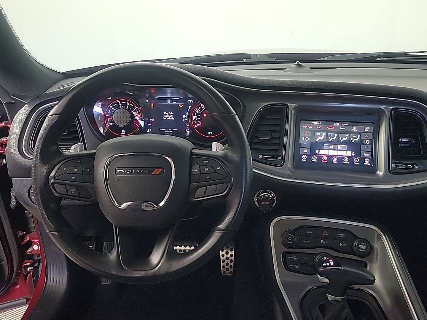 Used 2022 Dodge Challenger R/T w/ Driver Convenience Group RWD image 19