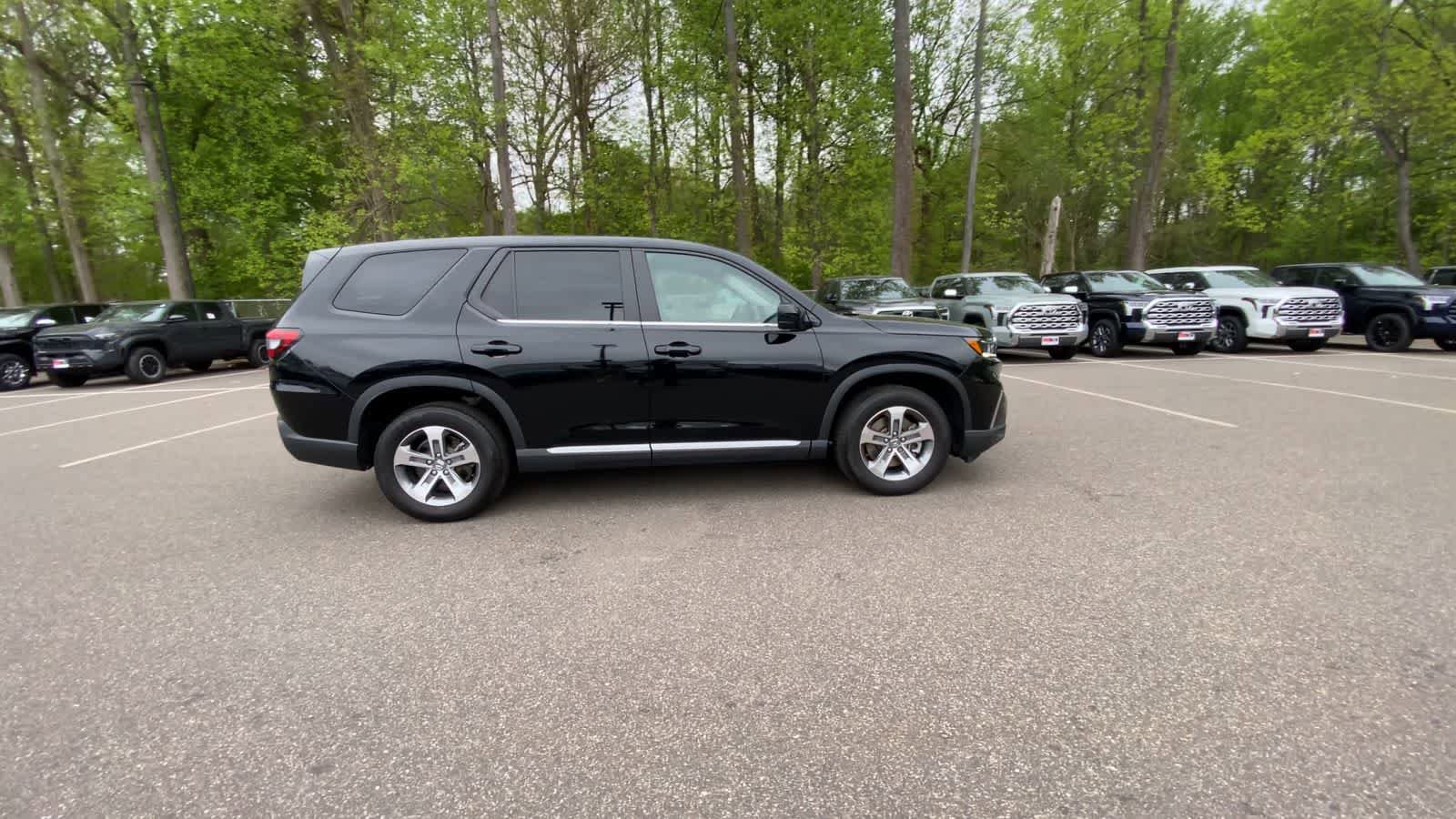 Used 2024 Honda Pilot EX-L image 12