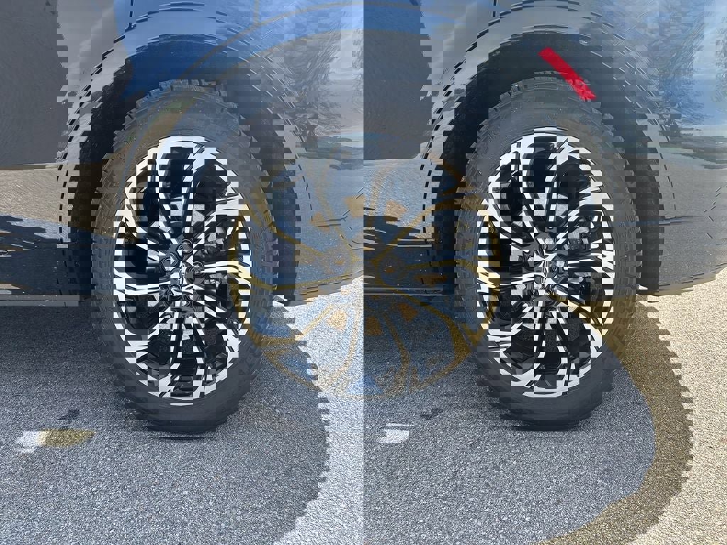 Used 2025 Lincoln Nautilus Reserve AWD/4WD image 41