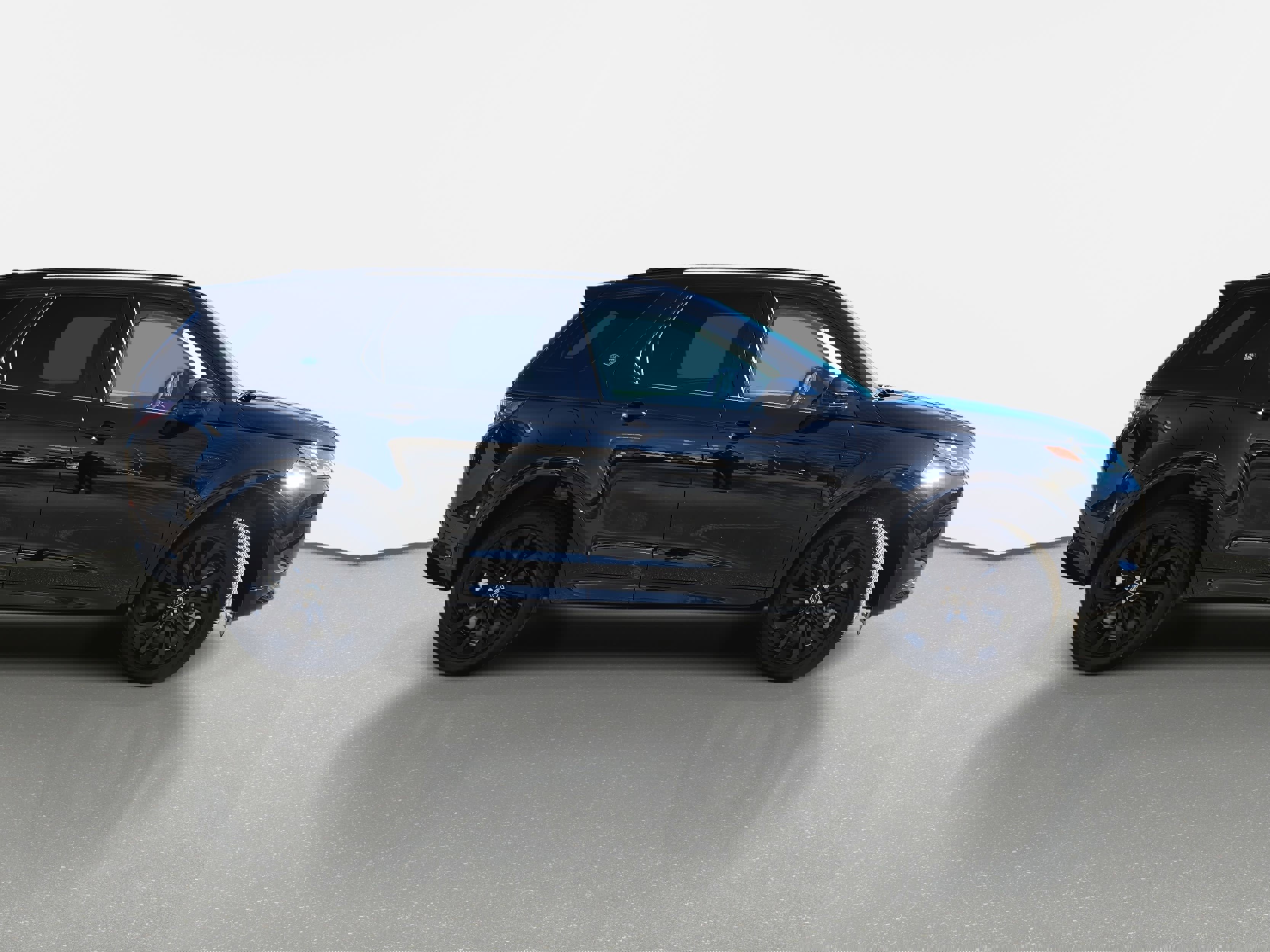 New 2025 Land Rover Discovery Sport S image 4