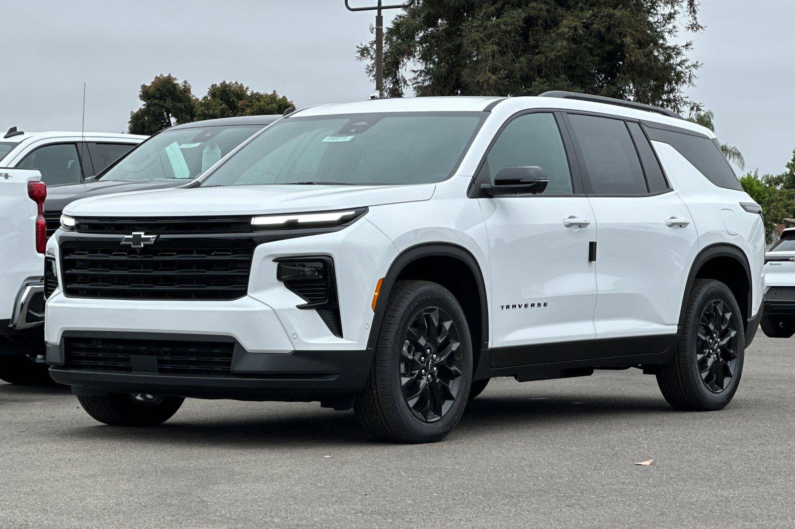New 2026 Chevrolet Traverse LT w/ Enhanced Driving Package image 8