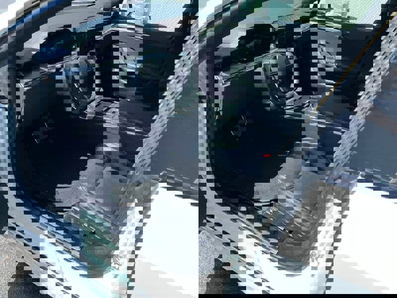 Used 2022 Tesla Model S Plaid image 15