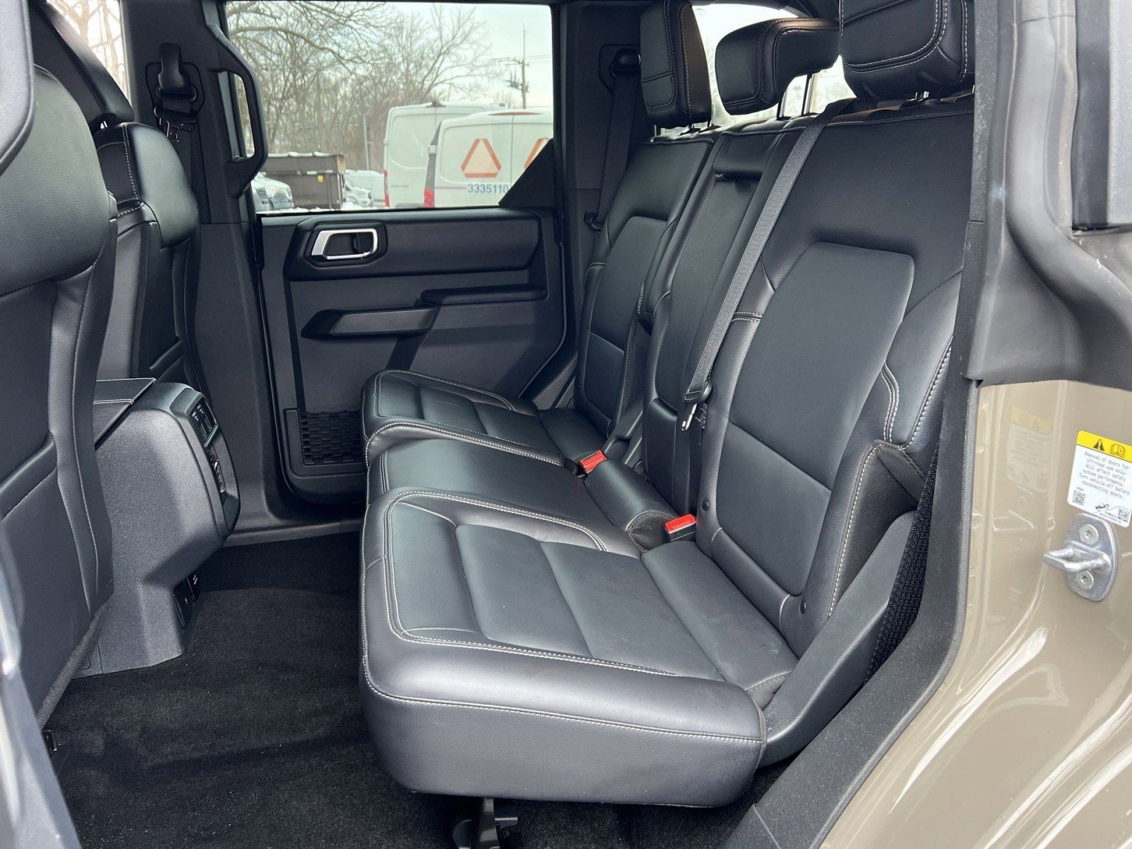 Used 2025 Ford Bronco Outer Banks image 23