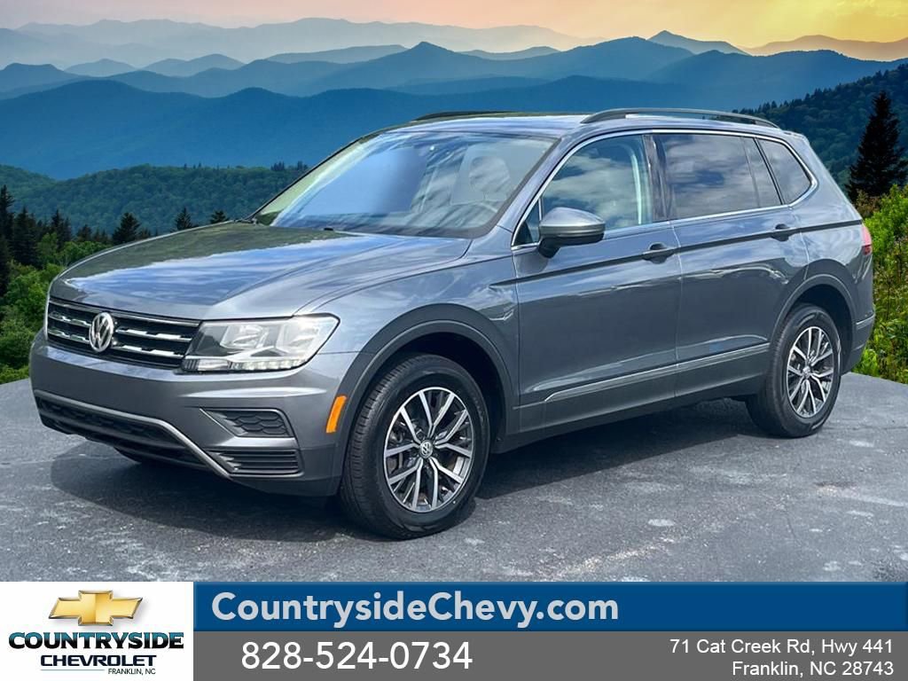 Used 2020 Volkswagen Tiguan SE w/ Panoramic Sunroof Package AWD/4WD image 1