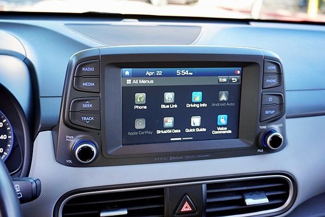 Used 2020 Hyundai Kona SEL Plus FWD image 26