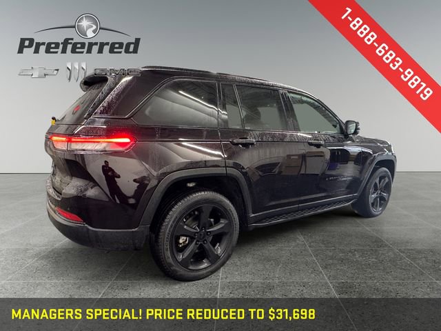 Used 2023 Jeep Grand Cherokee Limited w/ Luxury Tech Group II image 22