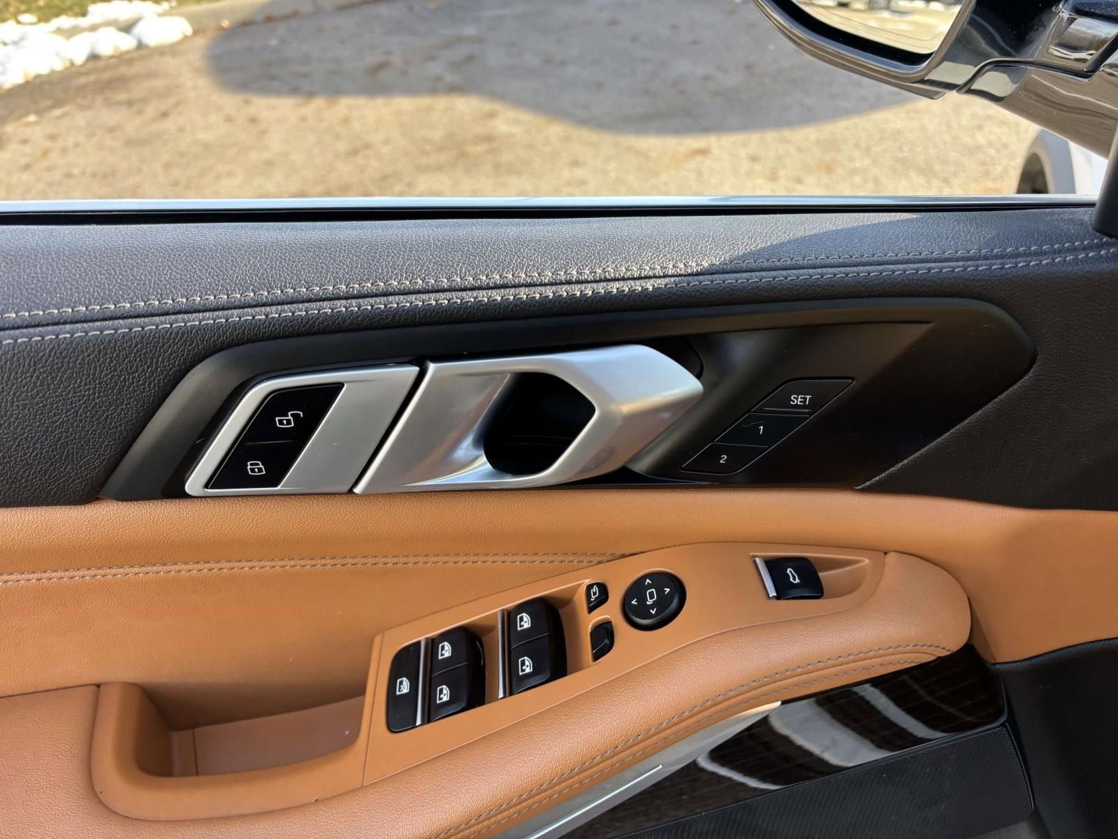 Used 2023 BMW X5 xDrive45e w/ Parking Assistance Package image 12