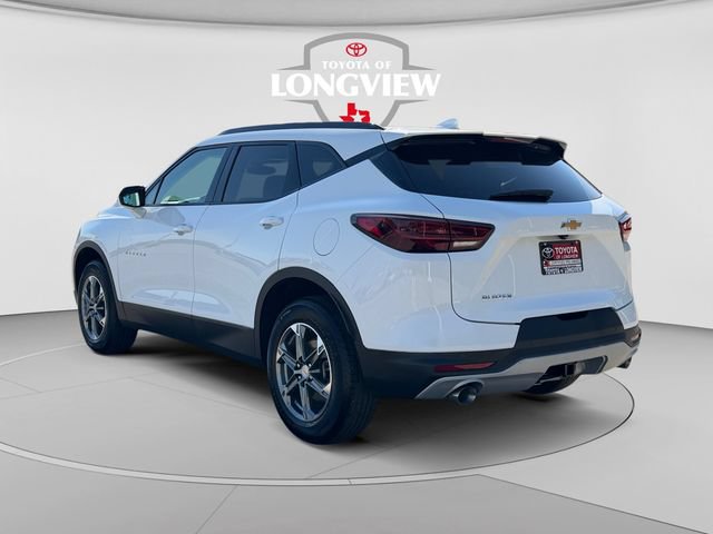 Used 2024 Chevrolet Blazer LT w/ Convenience Package FWD image 3