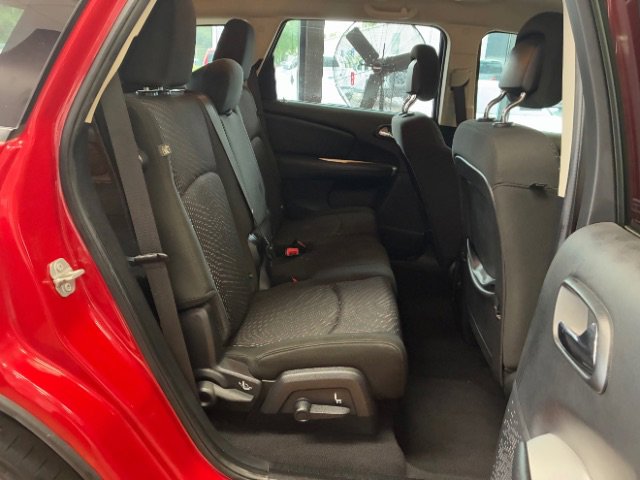 Used 2020 Dodge Journey SE w/ SE Popular Equipment Group image 30
