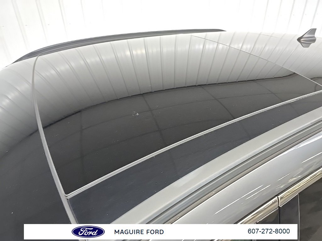 Used 2022 Ford Escape SEL image 14