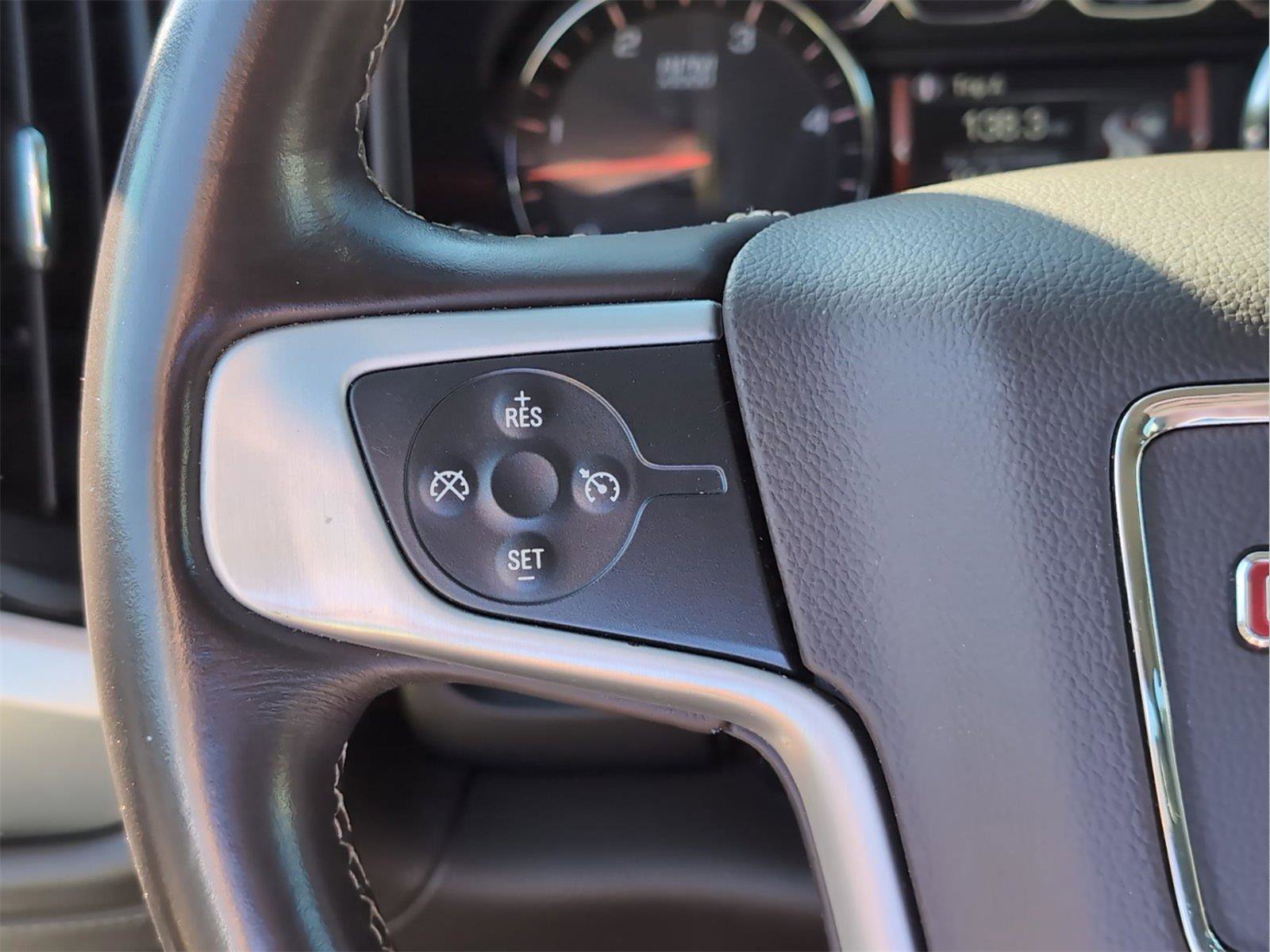 Used 2015 GMC Sierra 2500 SLT AWD/4WD image 27