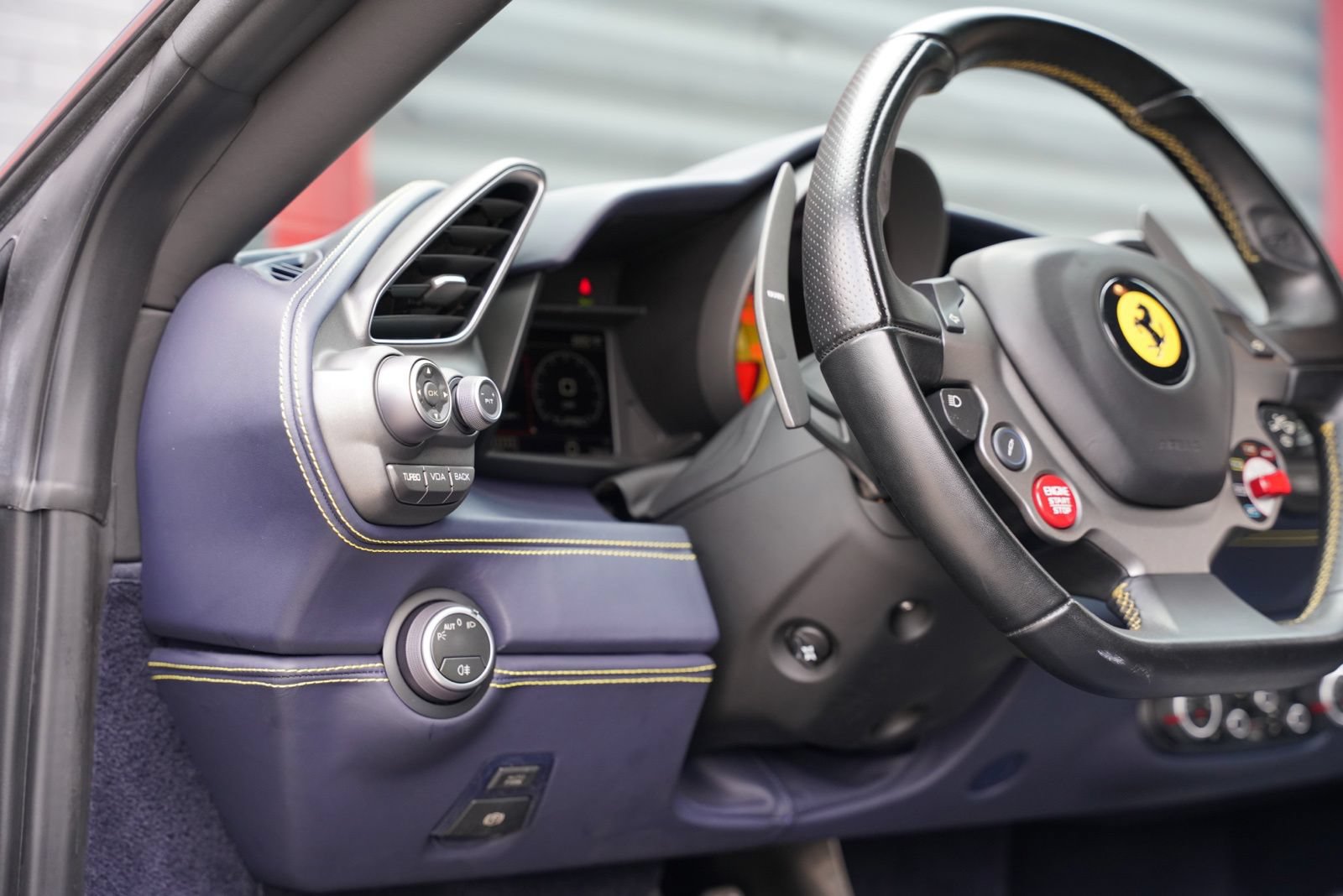 Used 2017 Ferrari 488 GTB RWD image 19