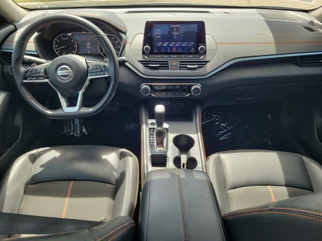 Used 2019 Nissan Altima 2.5 SR w/ SR Premium Package image 2