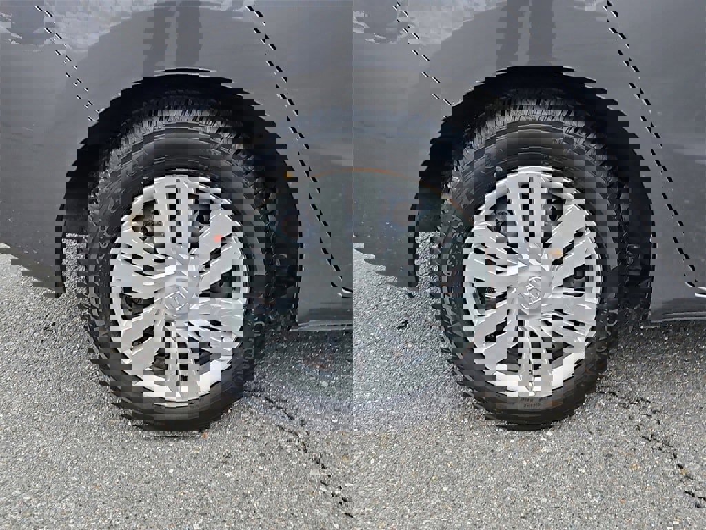 Used 2017 Honda Fit LX image 9