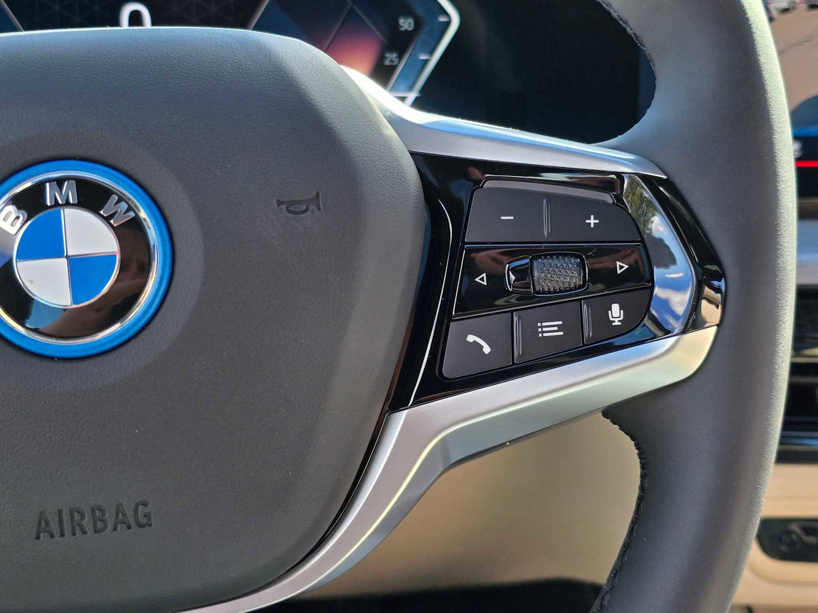 Used 2025 BMW i4 xDrive40i image 31