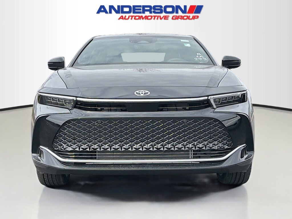 New 2026 Toyota Crown Platinum image 2