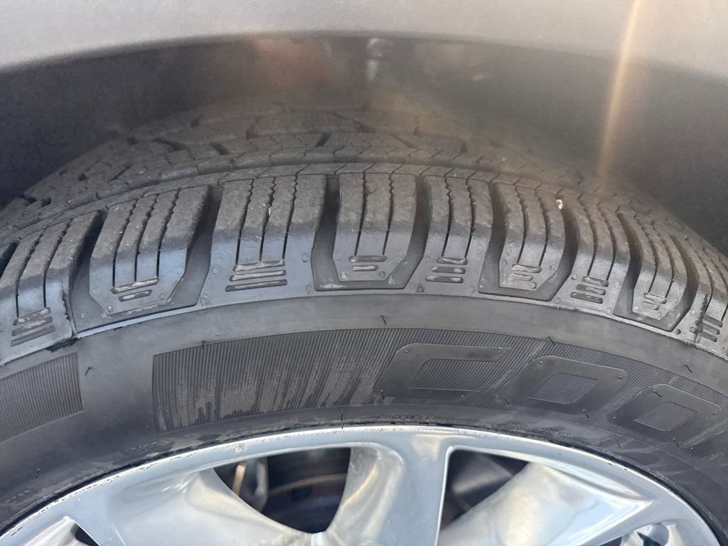 Used 2013 Ford Explorer XLT FWD image 23