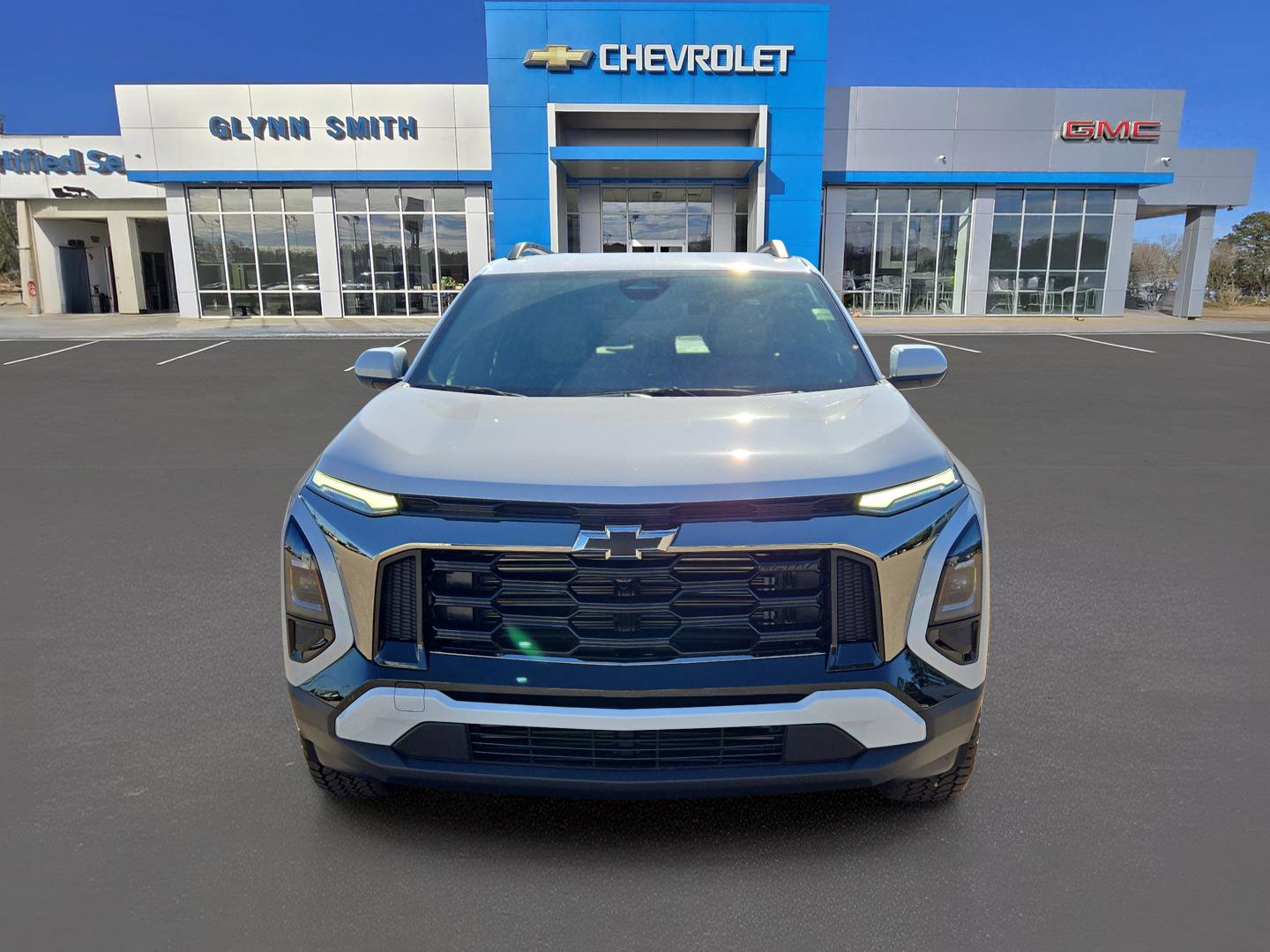 New 2026 Chevrolet Equinox ACTIV image 2