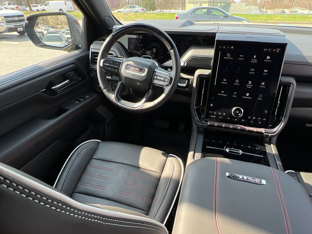 Used 2025 GMC Yukon AT4 Ultimate w/ LPO, Floor Liner Package AWD/4WD image 28