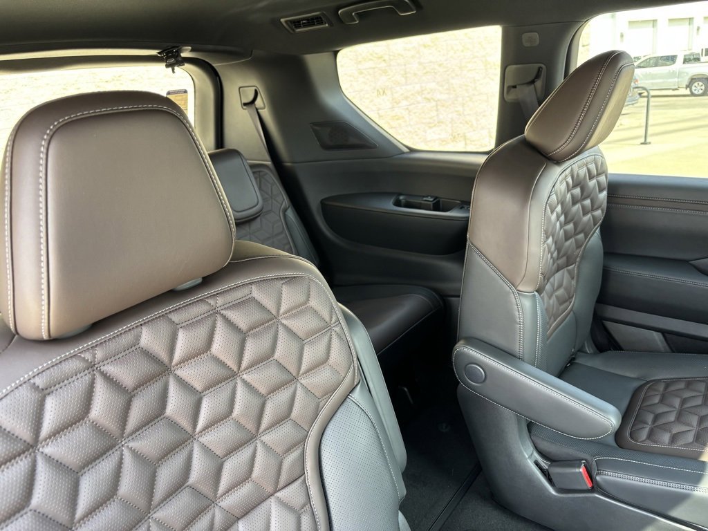 New 2026 Nissan Armada Platinum Reserve image 7