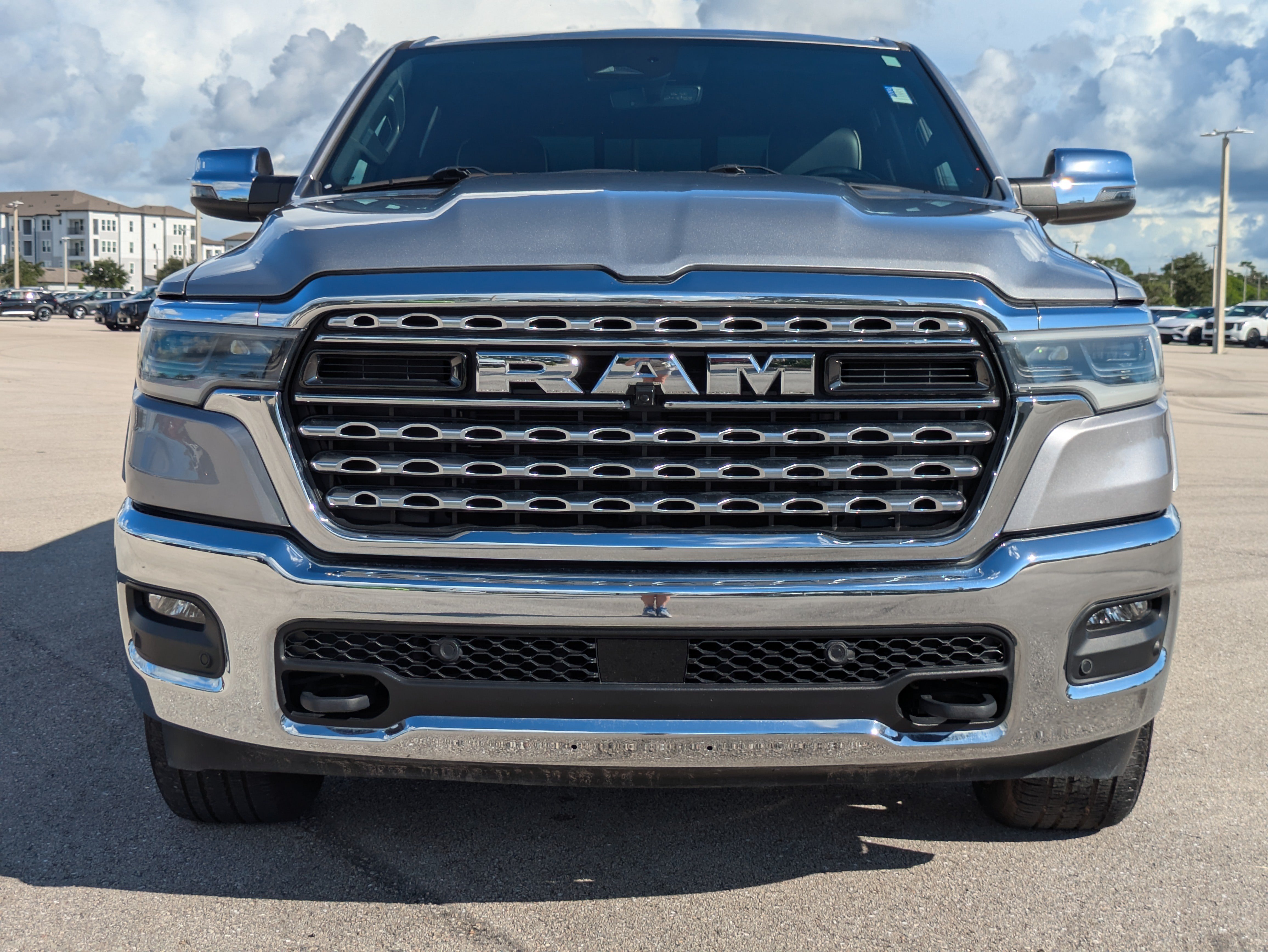 Used 2025 RAM 1500 Limited AWD/4WD image 9