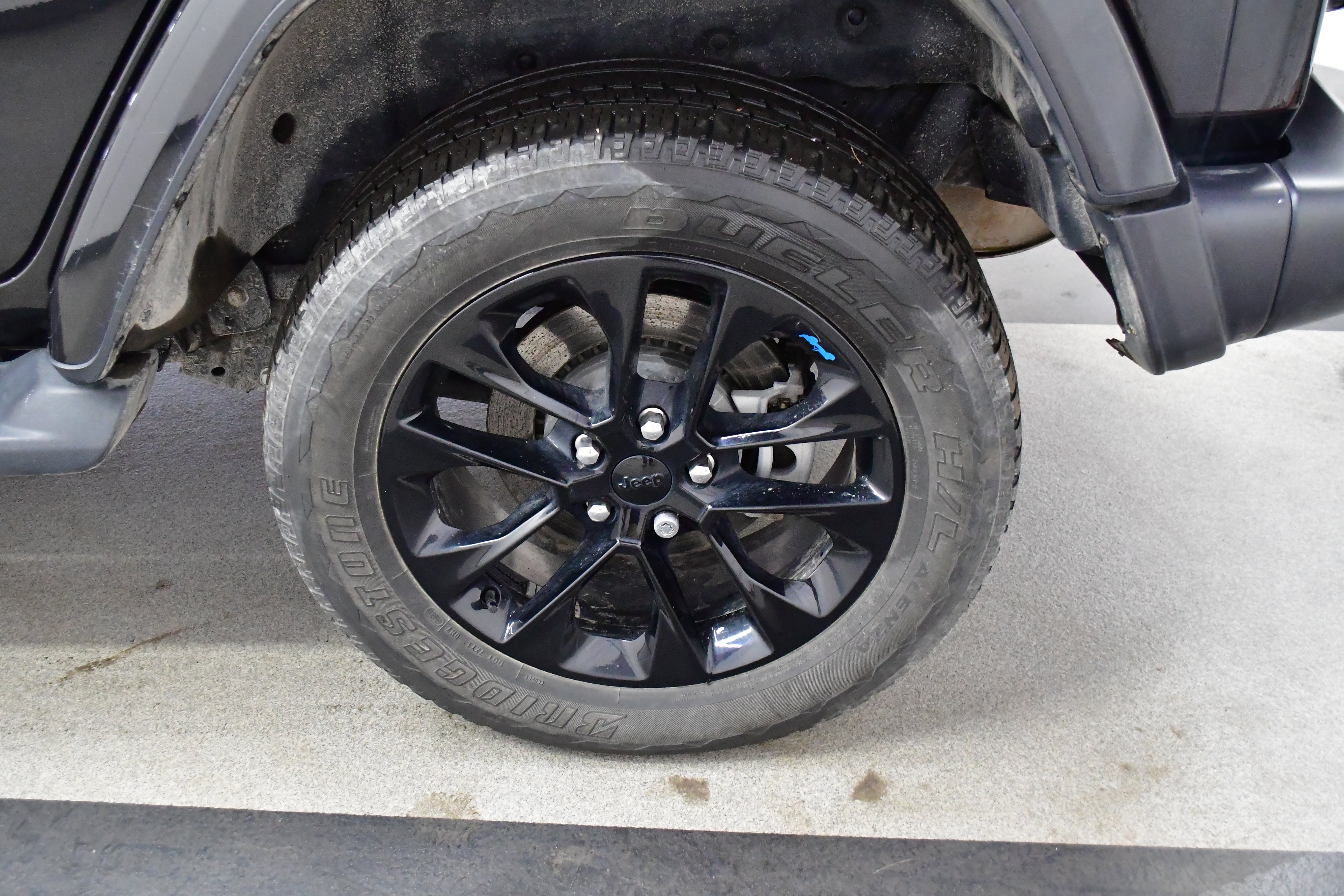 Used 2022 Jeep Wrangler Unlimited Sahara w/ Cold Weather Group image 55