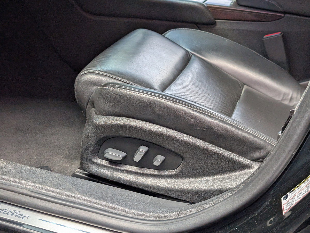 Used 2017 Cadillac XTS image 19