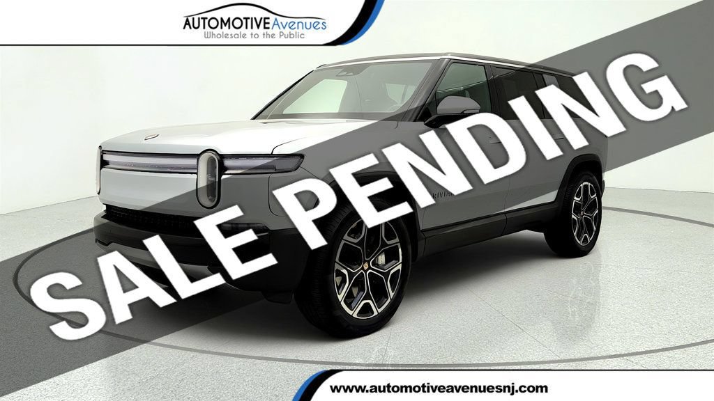 Used 2025 Rivian R1S Adventure