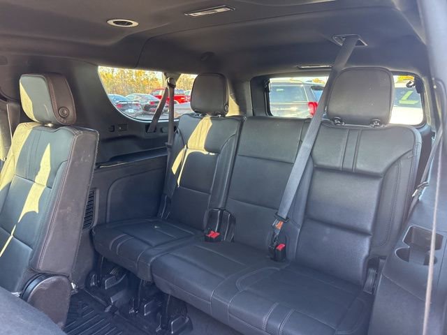 Used 2023 Chevrolet Suburban RST image 16