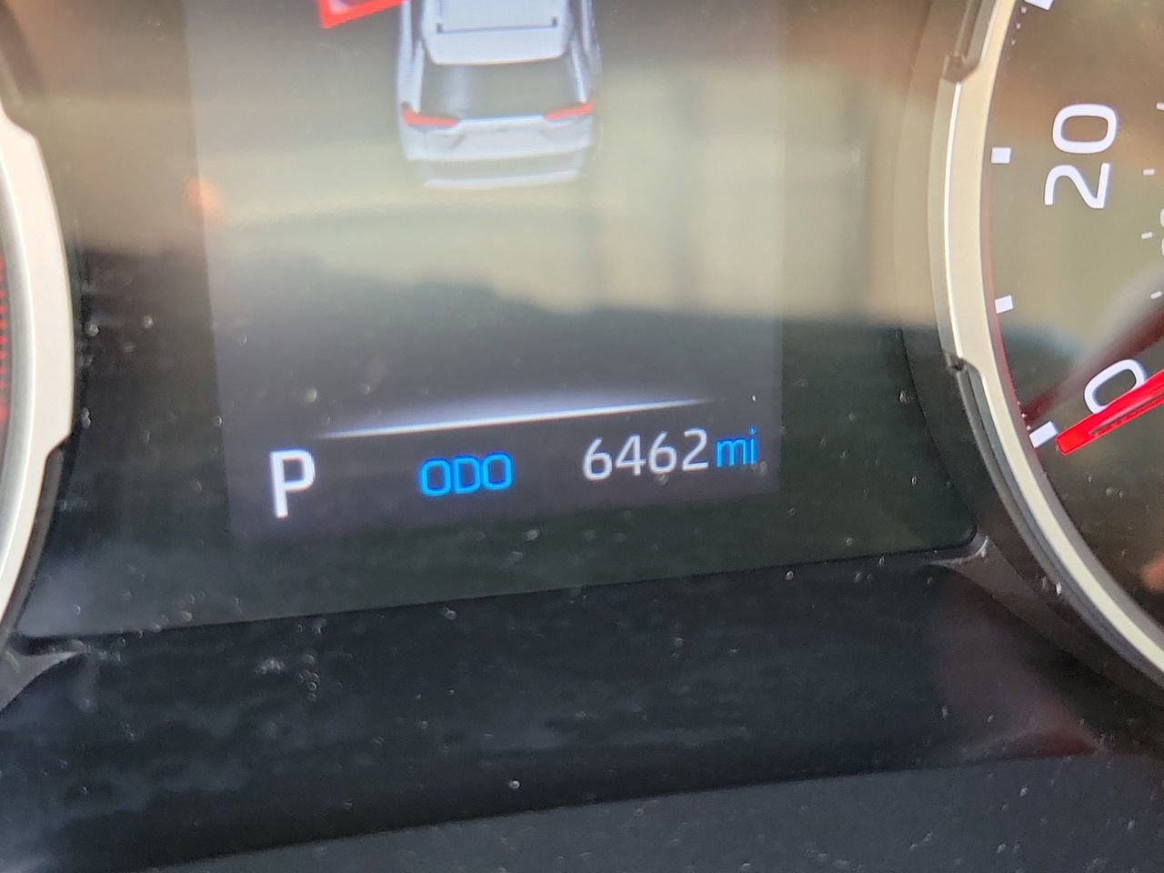 Used 2022 Toyota RAV4 XLE Premium image 23