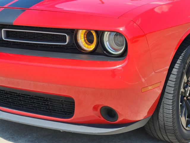 Used 2018 Dodge Challenger SXT RWD image 9
