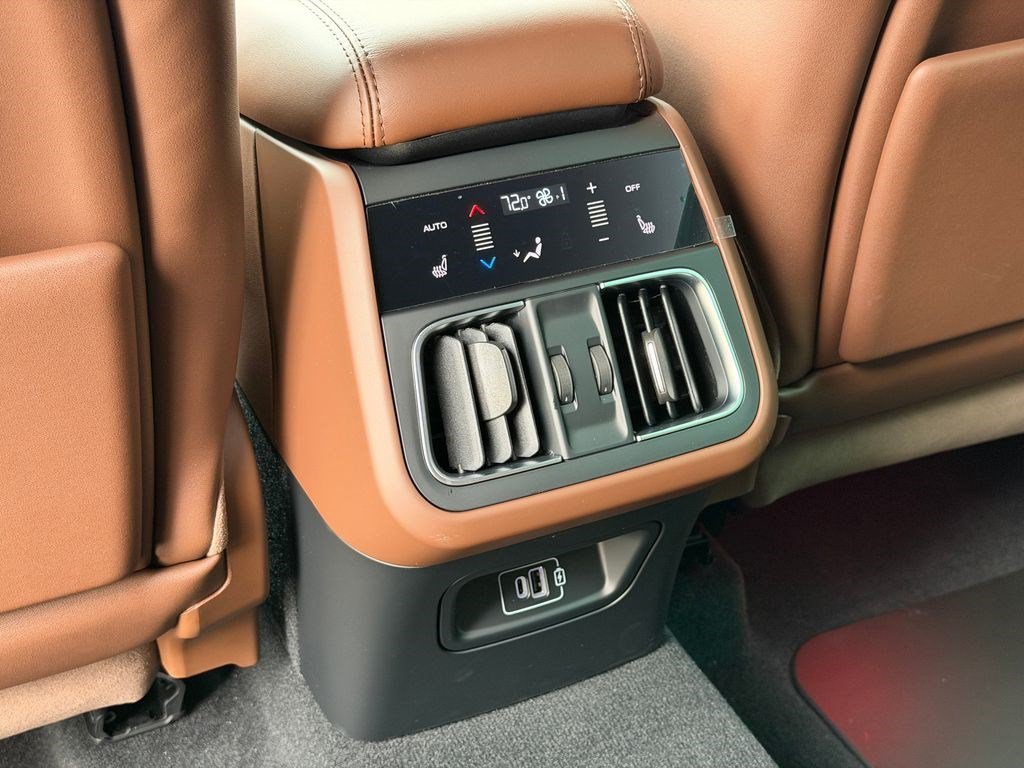 New 2026 Maserati Grecale Modena AWD/4WD image 32
