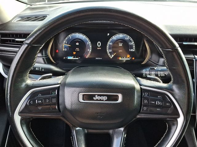 Used 2022 Jeep Grand Cherokee Laredo w/ Luxury Tech Group I AWD/4WD image 18