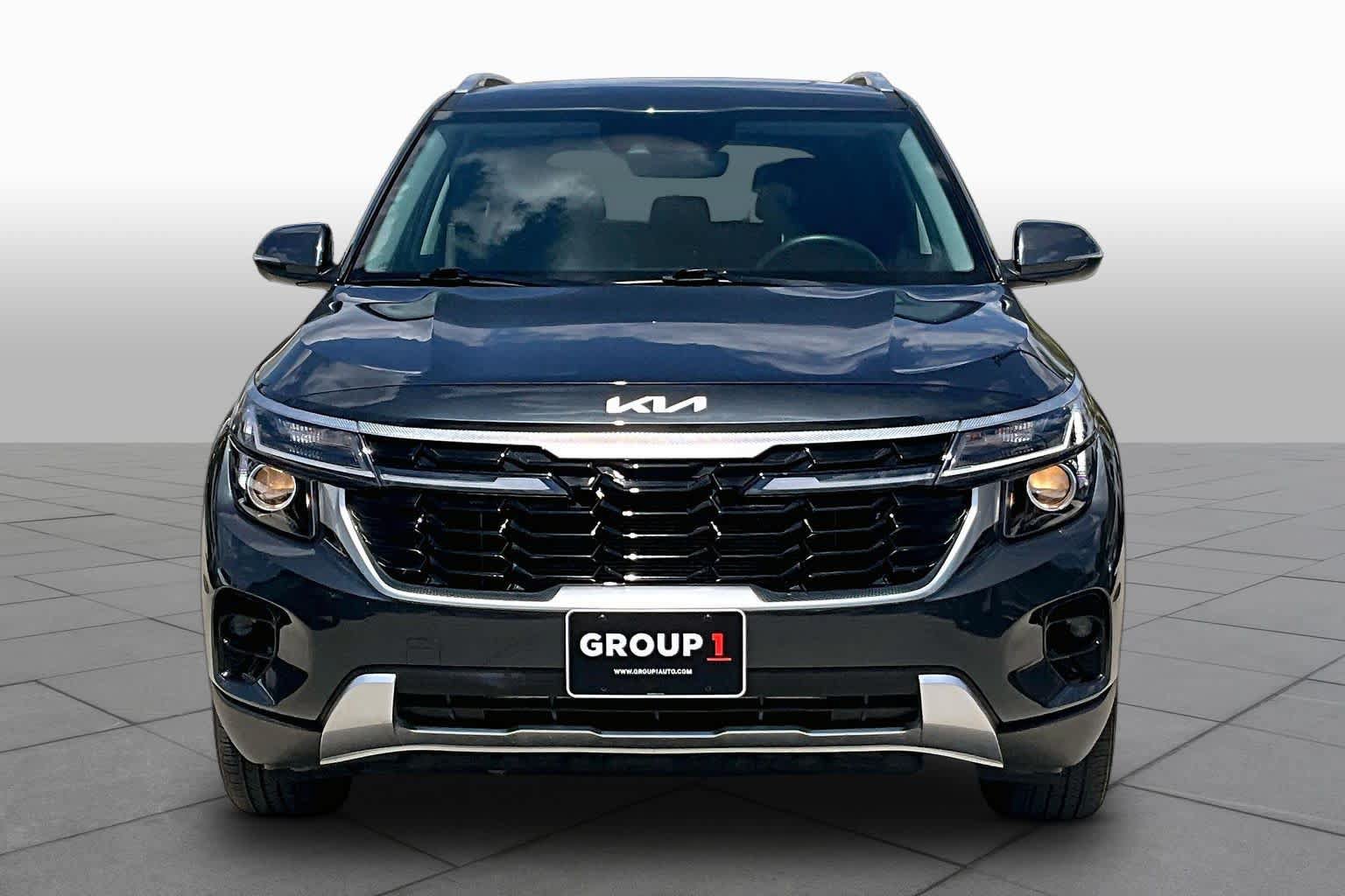 Certified 2024 Kia Seltos EX FWD image 4