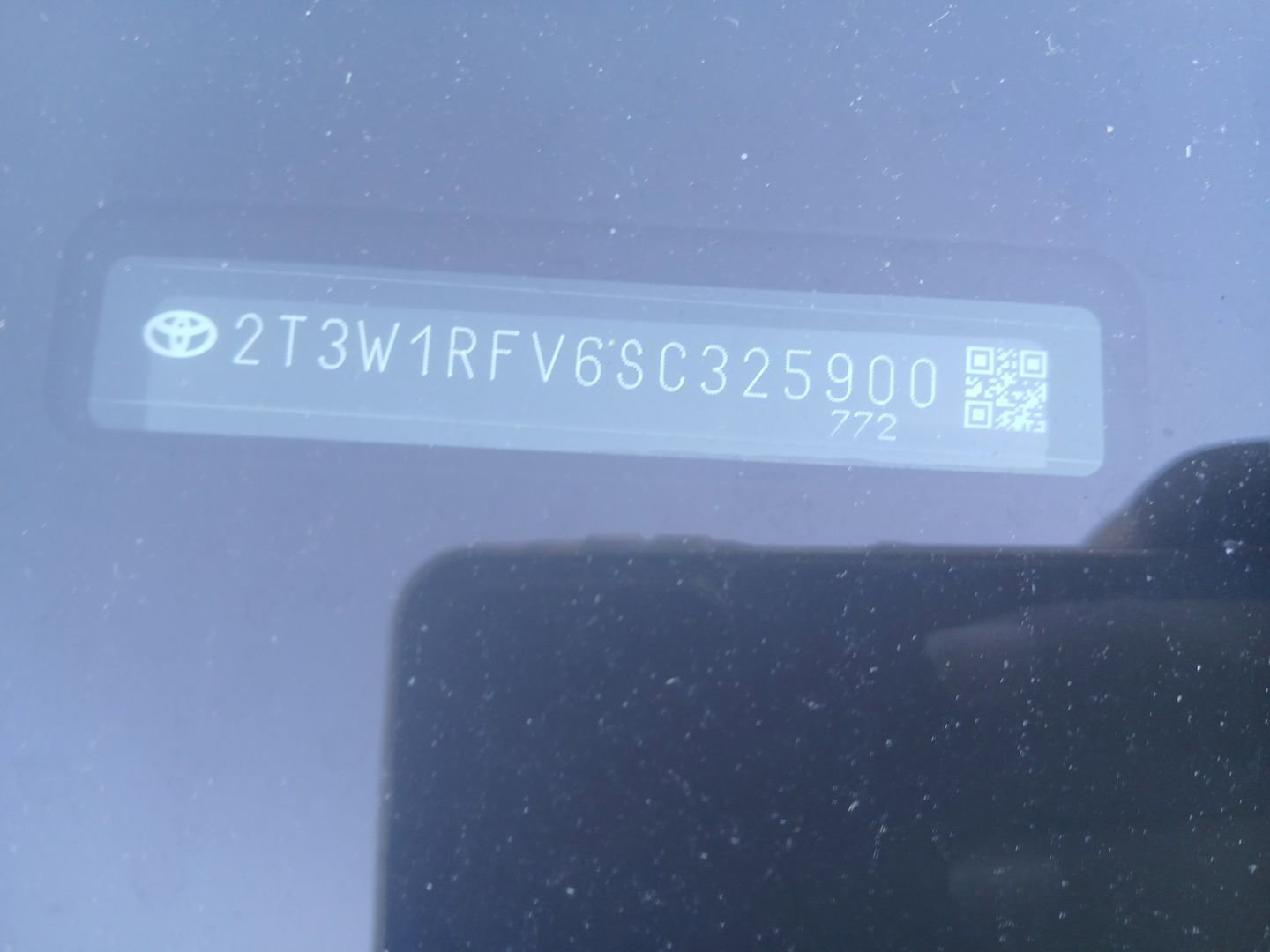 Used 2025 Toyota RAV4 XLE image 2